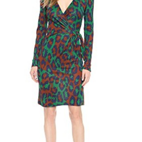 Dress - Picture 5 of 5